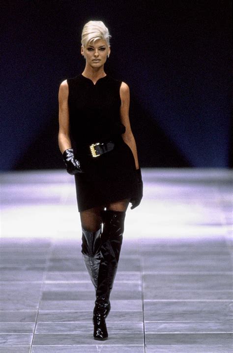 versace 1991 fashion show freedom|gianni Versace fall 1991.